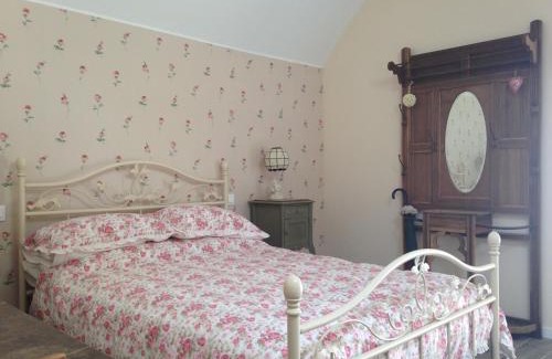 Willeman Bed & Breakfast | Family-Friendly L'Auberge Des Oiseaux Chantants with Pool