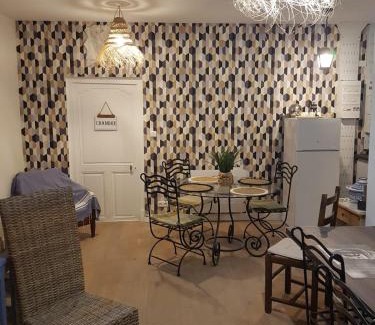 Tournus Apartment | Discover Family-Friendly Comfort at L'Auberge du Docteur Privey