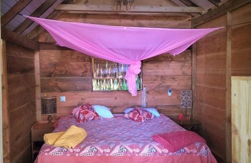 Teahupoo Ski Chalet | Escape to L'Auberge Polynésienne with Oceanfront Views