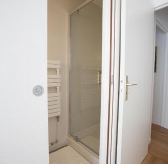 Beaune City Centre Apartment | Elegant Apartment in the Heart of the City with Terrace