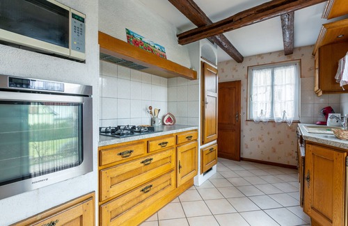 Eckbolsheim House | Family-Friendly L'Audacieuse House with Private Pool & Spa