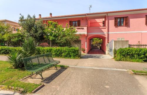 Carbonia Bed & Breakfast | Relax at L'Aurora Viola: Pool, Hot Tub & Pet Friendly