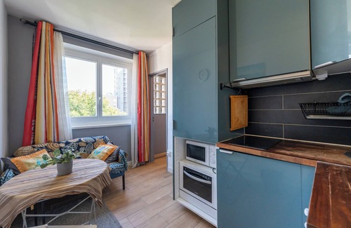 Haut du Mont-Mesly Apartment | L'Aurore - Wifi - Proche Paris