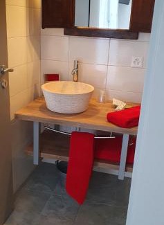 Chandolin-près-Savièse House | Discover Pet-Friendly Comfort at L'Aurosée - Rated 9.5/10