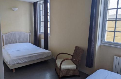 Cherbourg-en-Cotentin Hotel | Exceptional Stay at L'Autre Lieu - Child Friendly Retreat