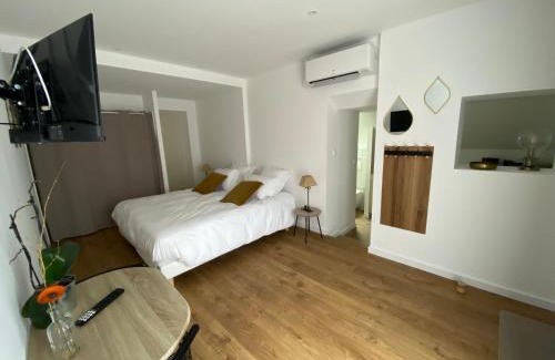 Arnage House | L auvetia studio 150 circuit 24h