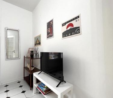 Bondoufle House | L'Aventura avec 7 chambres et Jardin