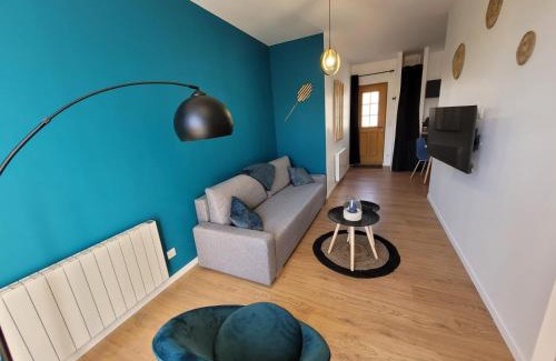 Chatel-Guyon Apartment | Relaxing Stay at L'Azimut de Châtel-Guyon with Ocean View