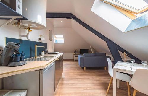 Isles-sur-Suippe Apartment | Cozy L'Azur doré Studio for 2 with Family and Pet Amenities