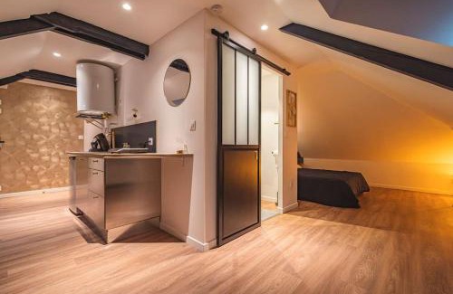 Isles-sur-Suippe Apartment | Cozy L'Azur doré Studio for 2 with Family and Pet Amenities
