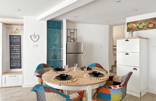 Liffre Apartment | L'Azur - Piscine Privée & Chauffée - Parking Privé