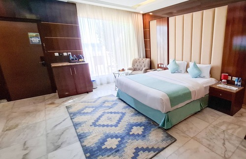 Tabuk Hotel | L'azure Beach Resort