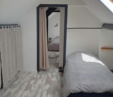Queant House | L'Echapée Quéantaise