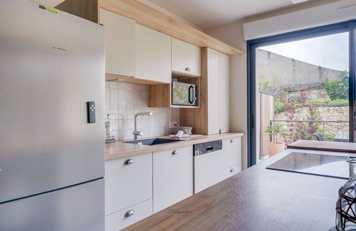 Bastide House | Relaxing Retreat at L'Echoppe Bordelaise with Garden Oasis