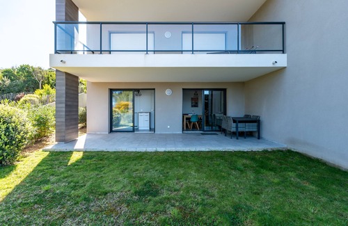 Pietrosella Apartment | Oceanfront Retreat at L’eclat de Stagnola with Spa Access
