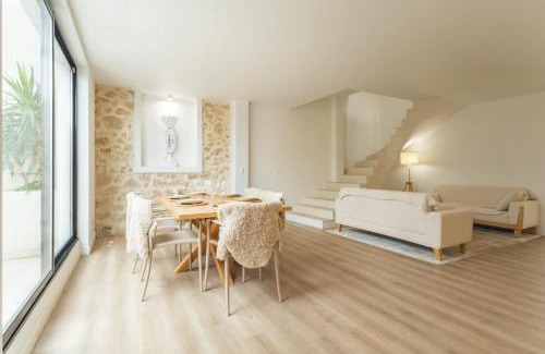6th Arrondissement Apartment | L'ecrin cache - Centre ville