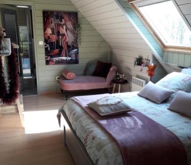 Mur-de-Bretagne House | Relax at L'Ecrin de Bois with Spa & Oceanfront Views