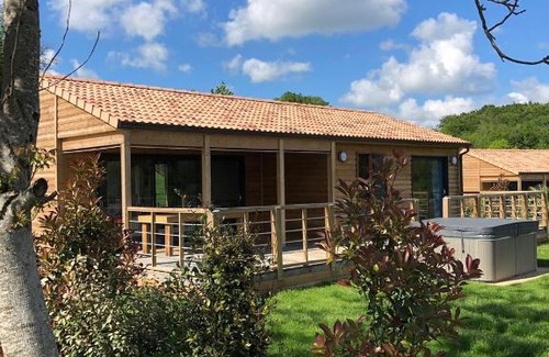 La Chapelle-Taillefert Ski Chalet | Experience L'Ecrin du Breuil: 4-Star Ocean View Retreat