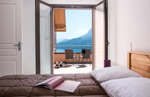 Chorges Resort | Discover L'Ecrin du Lac: Pet-Friendly Beachfront Retreat
