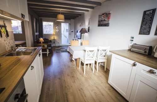 Bergbieten Apartment | Inviting L'Ecurie: Cozy 2-Room Apartment with Pool