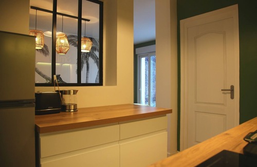 Arras Apartment | Relax at L'eden Chic: Spa, Garden & Free Parking Nearby