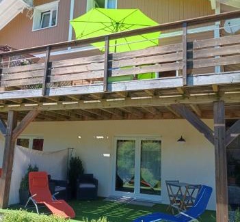 Xonrupt-Longemer Bed & Breakfast | Discover L'Eden de Floridylle: Pet-Friendly Oceanfront Retreat