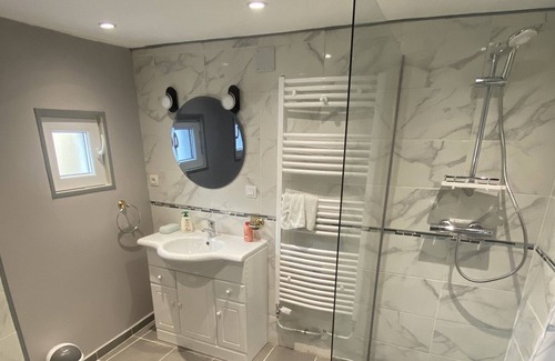 Allenay House | Cozy L'eden Gîte Near the Beach with Family-Friendly Amenities