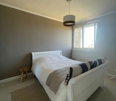 Equihen-Plage Apartment | Child-Friendly Retreat at L'Effet Mer - Rated 8.5/10