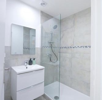 Saint-Roch - Badouillere - Chavanelle Apartment | Discover L'Egyptien: Chic T2 in the Heart of the City