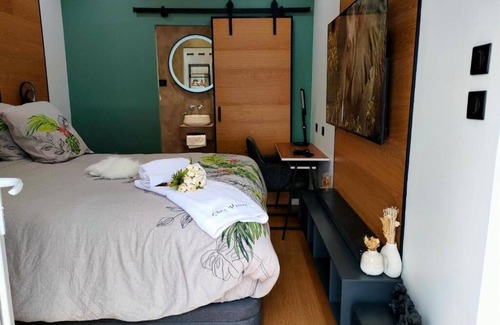 Taverny Apartment | Discover L'emeraude: Perfect for Culinary Enthusiasts