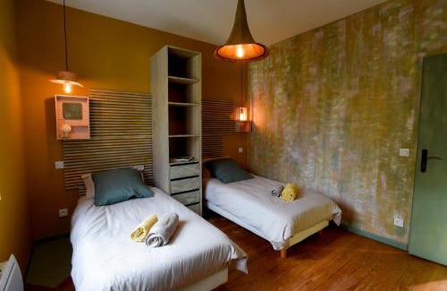 Bagneres-de-Bigorre House | Guest Rated: L'EN VERT with Restaurant & Family-Friendly Perks
