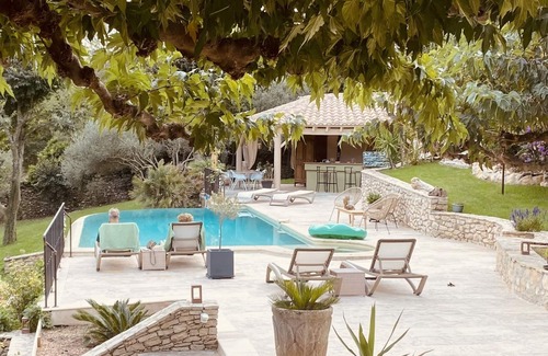 Quartier des Espesses House | Discover L'Encantada: Poolside Retreat in Nîmes, 10/10 Rated