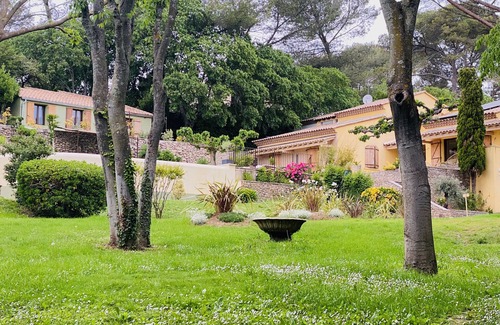 Quartier des Espesses House | Discover L'Encantada: Poolside Retreat in Nîmes, 10/10 Rated