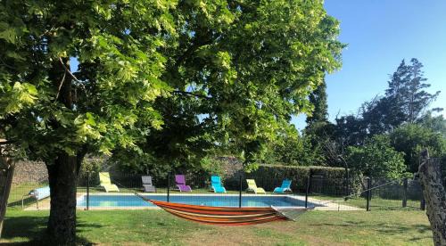 Chaille-les-Marais Apartment | Beautiful L'enclos bleu Gîte with Pool & Ocean Views