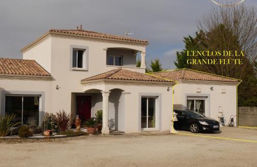 Douzat House | L'Enclos de La Grande Flûte