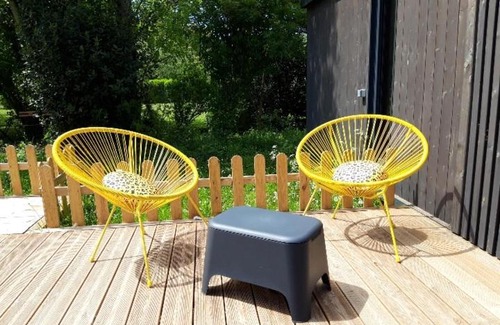 Aigrefeuille-d'Aunis Apartment | Ideal Garden Studio for Families - Guest Rated 9.6/10