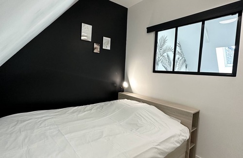 Nay Apartment | New City-Center Apartment: Rated 10/10 & Pet Friendly