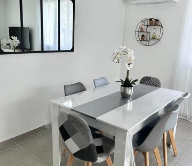 Beaumont-les-Valence Apartment | Enchanting L'Entre Deux Rêves: Guest Rated 9.7/10