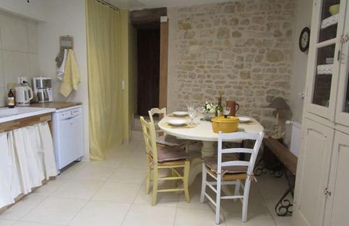 Champdeniers-Saint-Denis House | Guest Rated: 9.8 at L'ENVOLEE - Ideal for Families