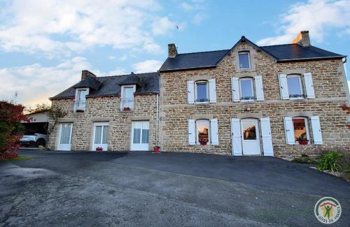 Brehand House | L'epine fleurie