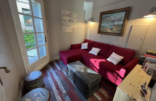 Le Mung Bed & Breakfast | Family-Friendly Retreat at L'escale au Port Miniature