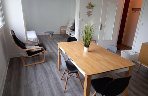 Chalons-en-Champagne Apartment | Discover L'escale champenoise: Free WiFi & Private Parking