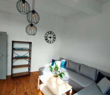 Moissac Bed & Breakfast | Convenient Stay at L'escale de Compostelle, Steps from Canal