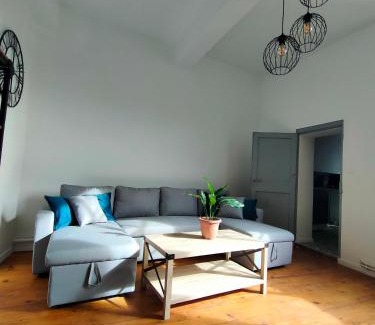 Moissac Bed & Breakfast | Convenient Stay at L'escale de Compostelle, Steps from Canal