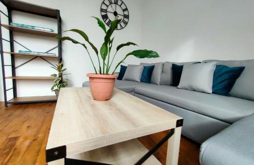 Moissac Bed & Breakfast | Convenient Stay at L'escale de Compostelle, Steps from Canal