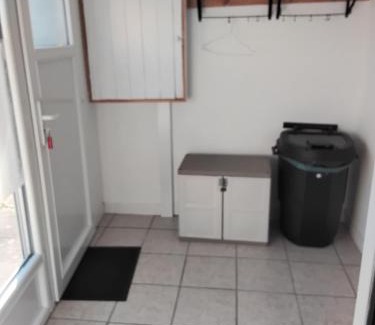 Castillon-la-Bataille House | Discover L'Escale: Pet-Friendly Retreat with Top Reviews