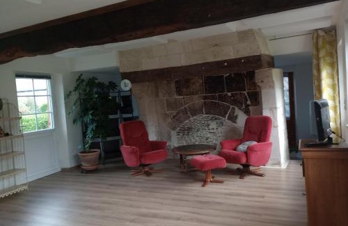 Cormeilles Apartment | Pet Friendly Getaway at L'Escale - Guest Rated 10/10