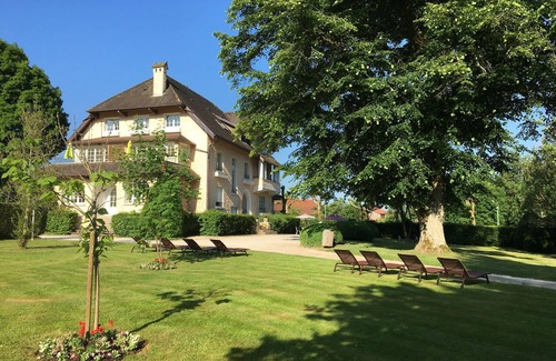 Forges-les-Bains Apartment | Discover L'ESCALE: Cozy Stay near Thermes de Bains