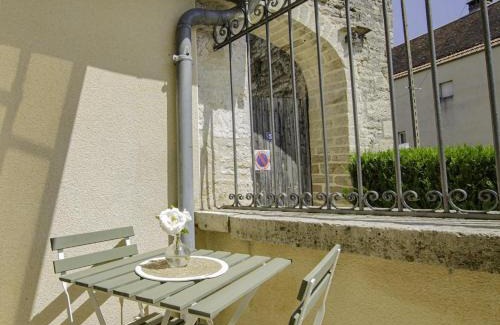 Gye-sur-Seine House | Oceanfront Retreat at L'escale Petillante for Families