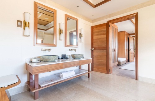 Zig Zag Ward Hotel | Experience L'Escale Resort Marina & Spa: 5-Star Ocean Views